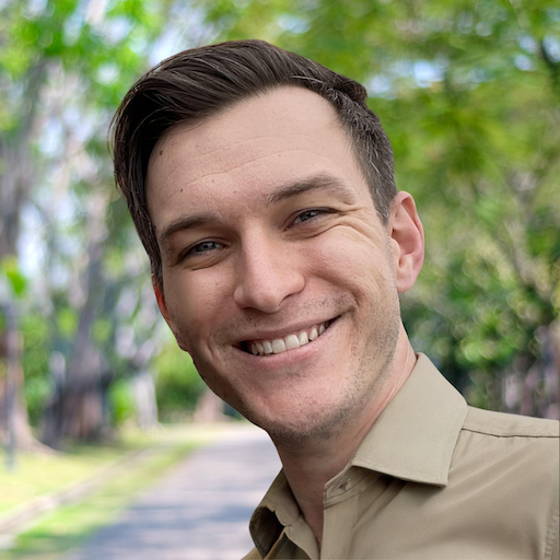 Luke Whaley headshot